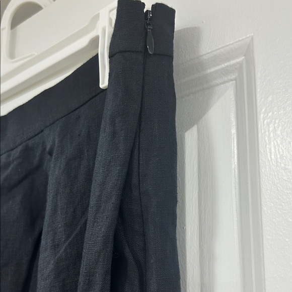 Anthropologie Linen Pleated Trousers - Picture 3 of 6